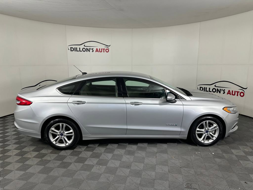 Used 2018 Ford Fusion S FWD image 9