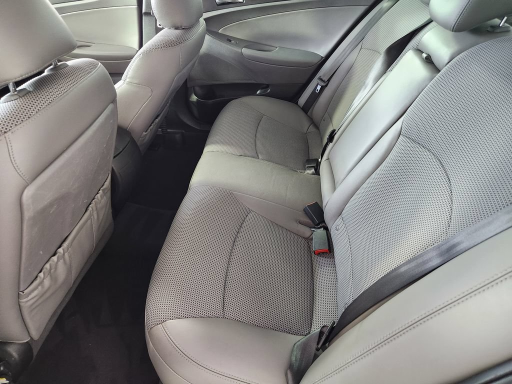 Used 2013 Hyundai Sonata SE w/ Navigation & Sunroof Pkg FWD image 14