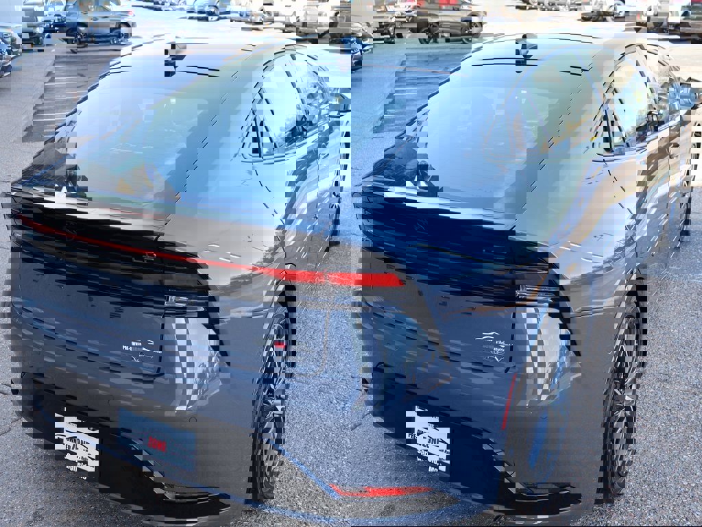 Used 2024 Toyota Prius Limited image 6