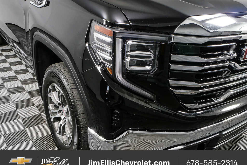 Certified 2025 GMC Sierra 1500 SLT AWD/4WD image 33