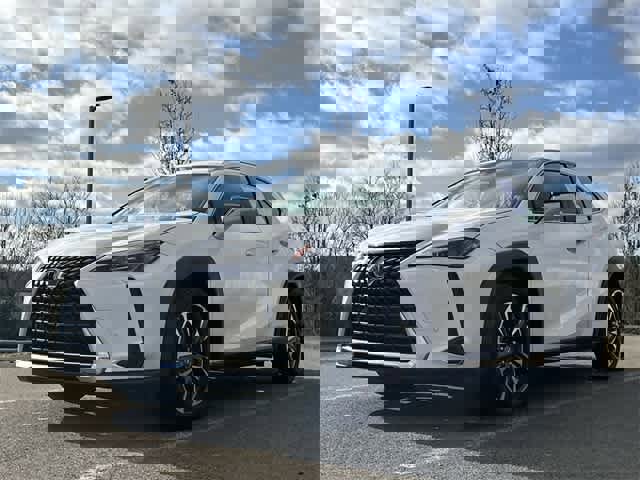 Used 2020 Lexus UX 250h w/ Premium Package image 21