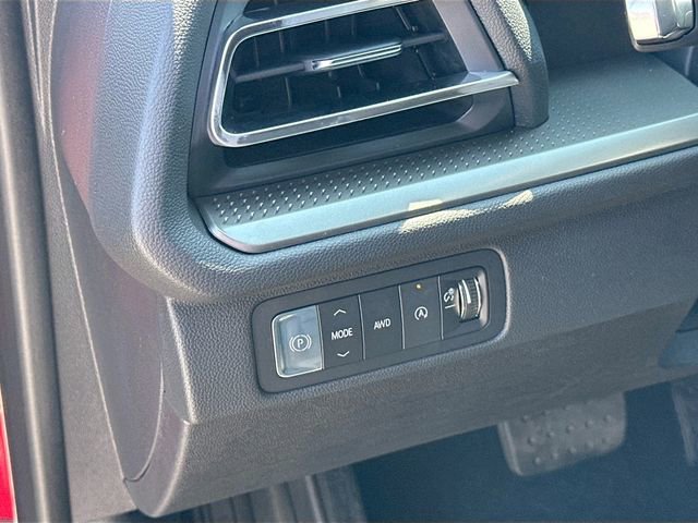 New 2025 Chevrolet Traverse LT w/ Enhanced Driving Package image 10