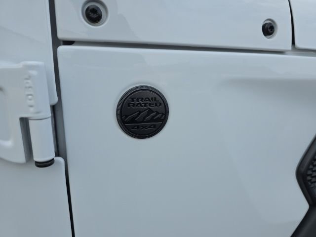 Used 2024 Jeep Wrangler Sport S image 57