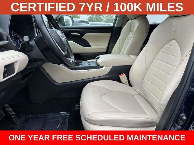 Used 2023 Toyota Highlander XLE AWD/4WD image 14