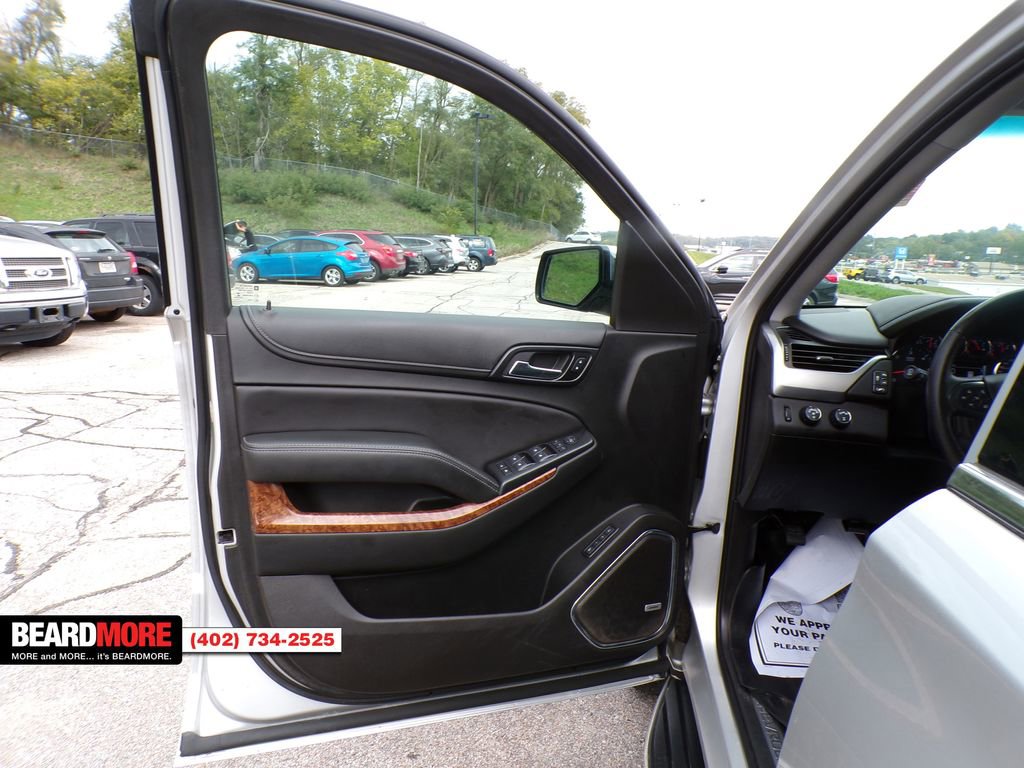 Used 2018 Chevrolet Suburban Premier image 22