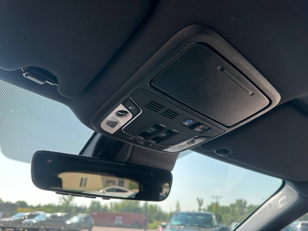 Used 2022 Honda Pilot Black Edition image 20