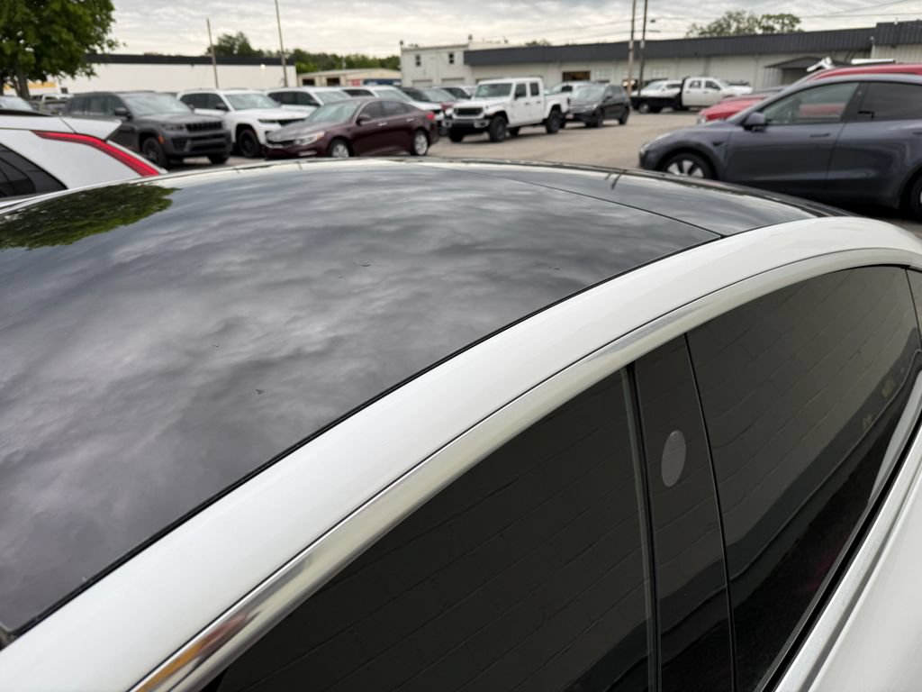 Used 2020 Tesla Model 3 Standard Range RWD image 22