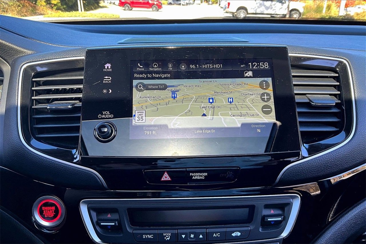 Used 2022 Honda Pilot Elite image 12