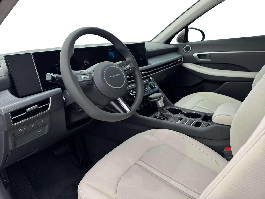 New 2026 Hyundai Sonata SE FWD image 14