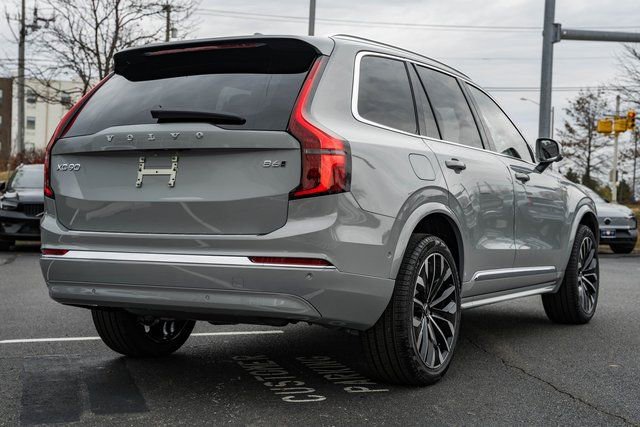 New 2026 Volvo XC90 B6 Plus w/ Protection Package Premier image 4