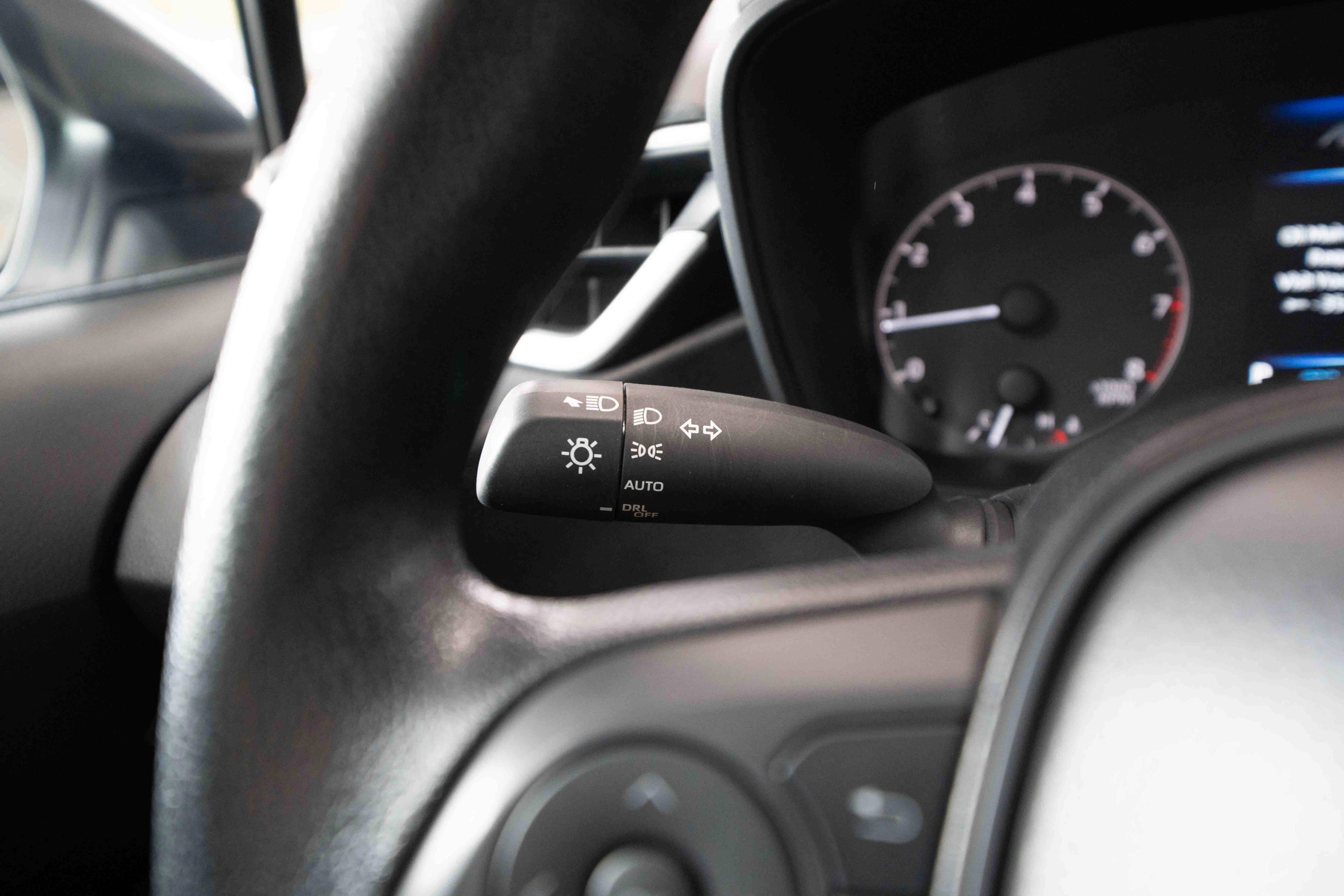 Used 2025 Toyota Corolla LE FWD image 13