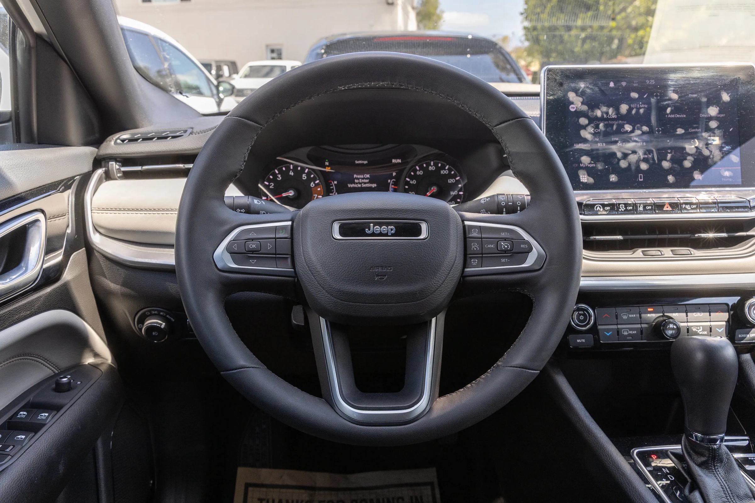 Used 2025 Jeep Compass Limited AWD/4WD image 26
