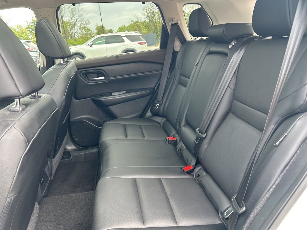 Certified 2023 Nissan Rogue SV w/ SV Premium Package image 22