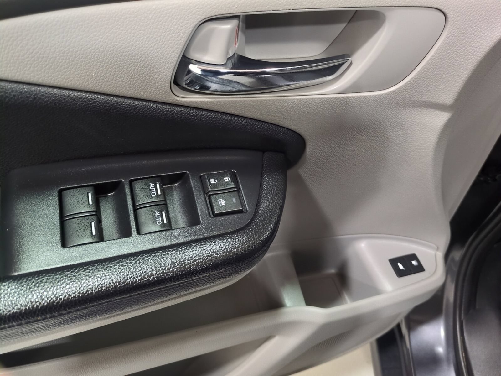 Used 2018 Honda Pilot EX-L image 18