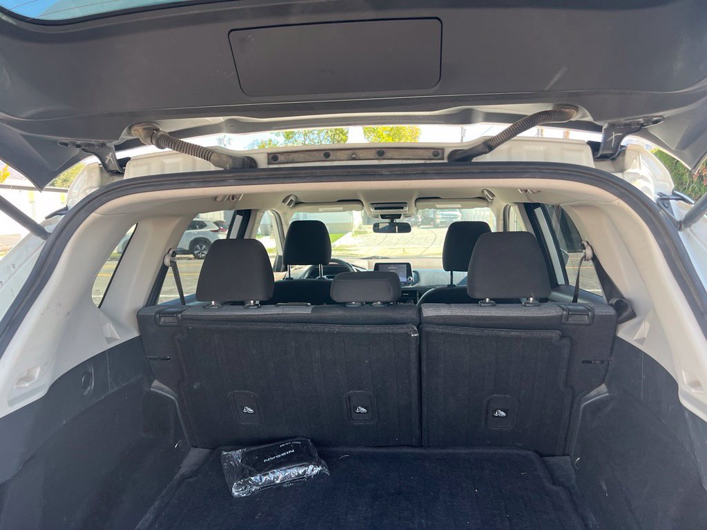 Used 2021 Nissan Rogue SV AWD/4WD image 8