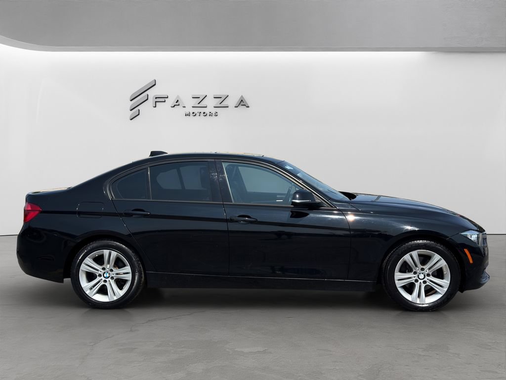 Used 2016 BMW 328i xDrive Sedan AWD/4WD image 12