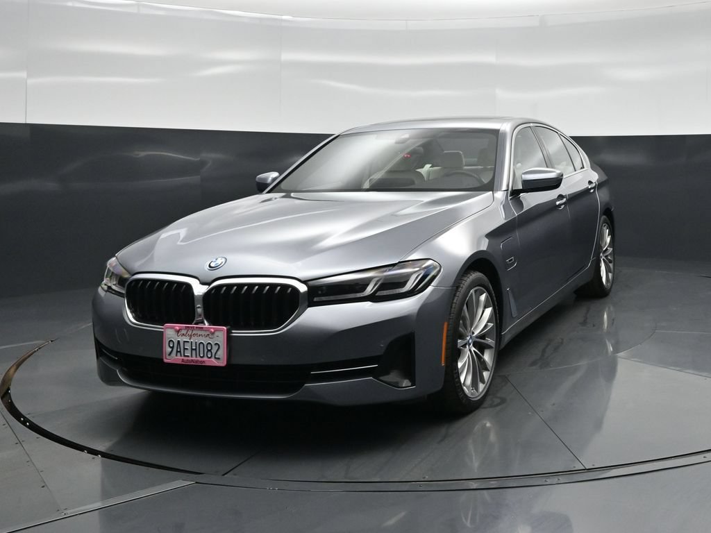 Used 2022 BMW 530e w/ Convenience Package RWD image 53