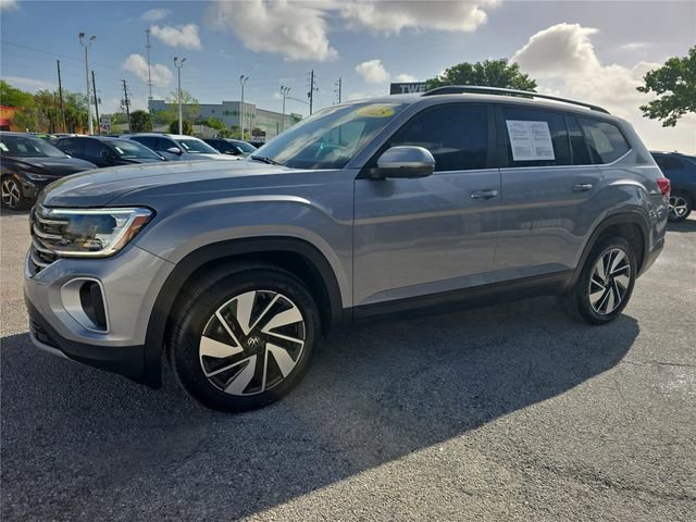 Used 2025 Volkswagen Atlas SE image 8