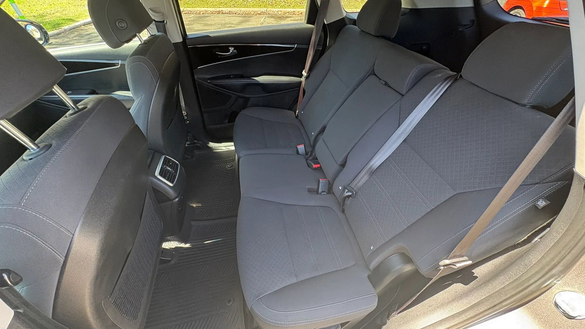 Used 2017 Kia Sorento FWD image 24