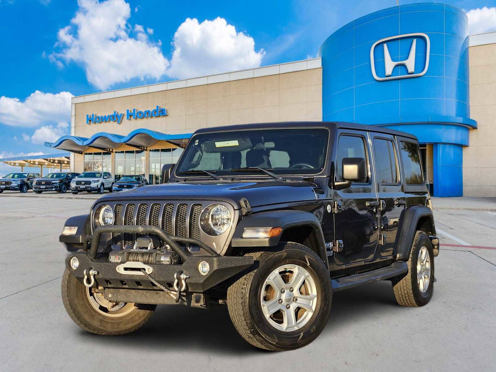 Used 2019 Jeep Wrangler Unlimited Sport S image 1