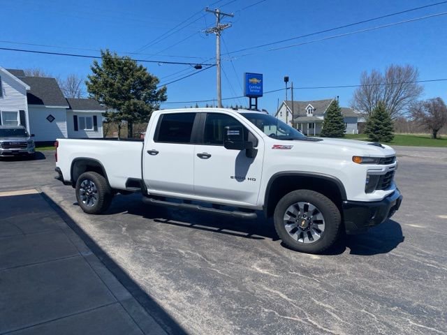 Used 2024 Chevrolet Silverado 2500 Custom w/ Snow Plow Prep/Camper Package AWD/4WD image 5