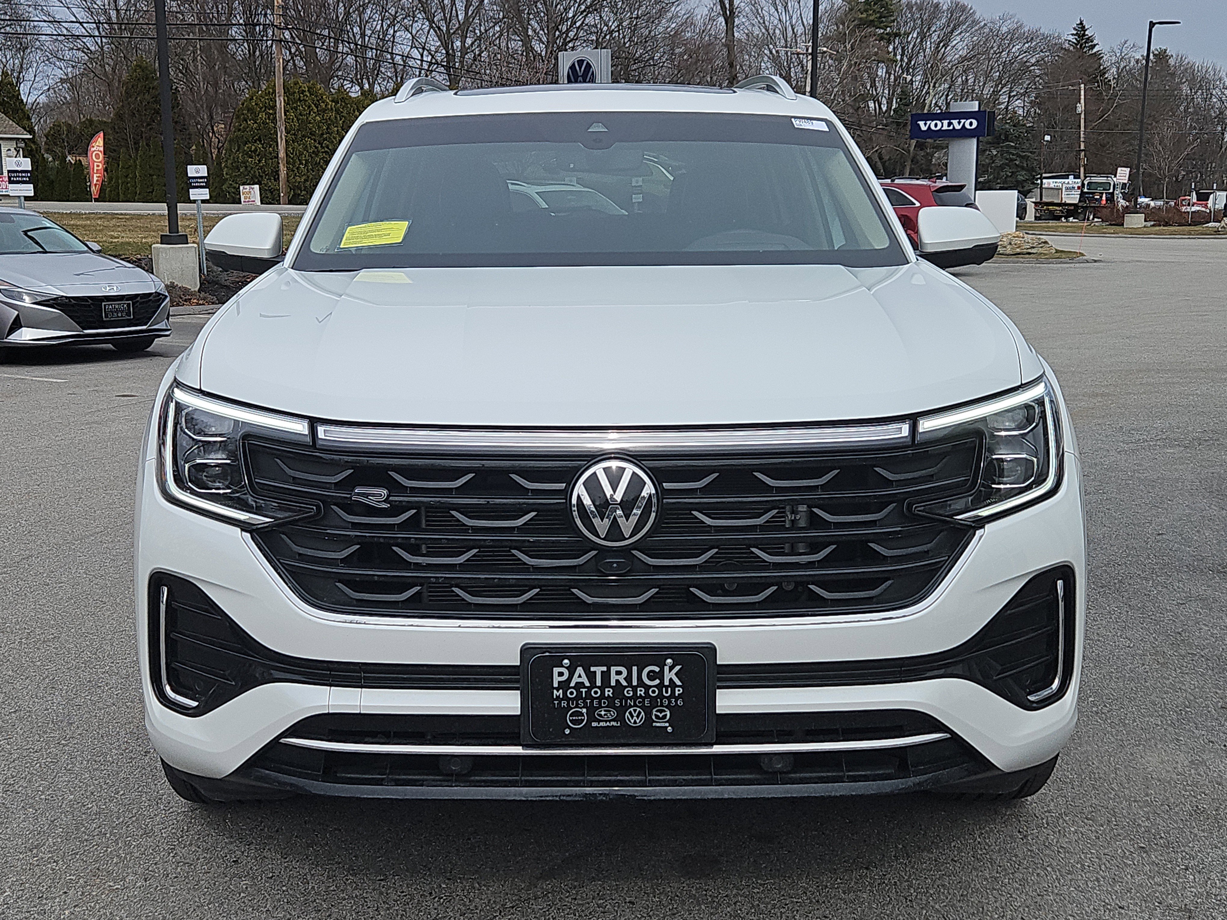 Certified 2025 Volkswagen Atlas SEL Premium R-Line image 31