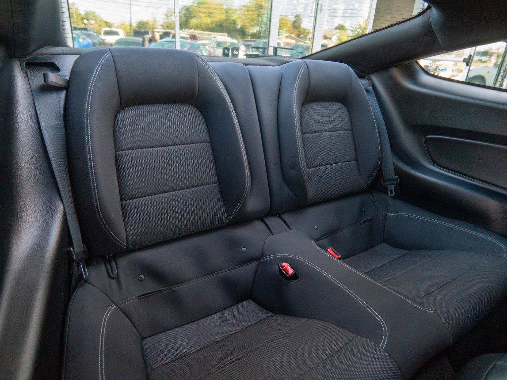 Used 2017 Ford Mustang Coupe RWD image 24