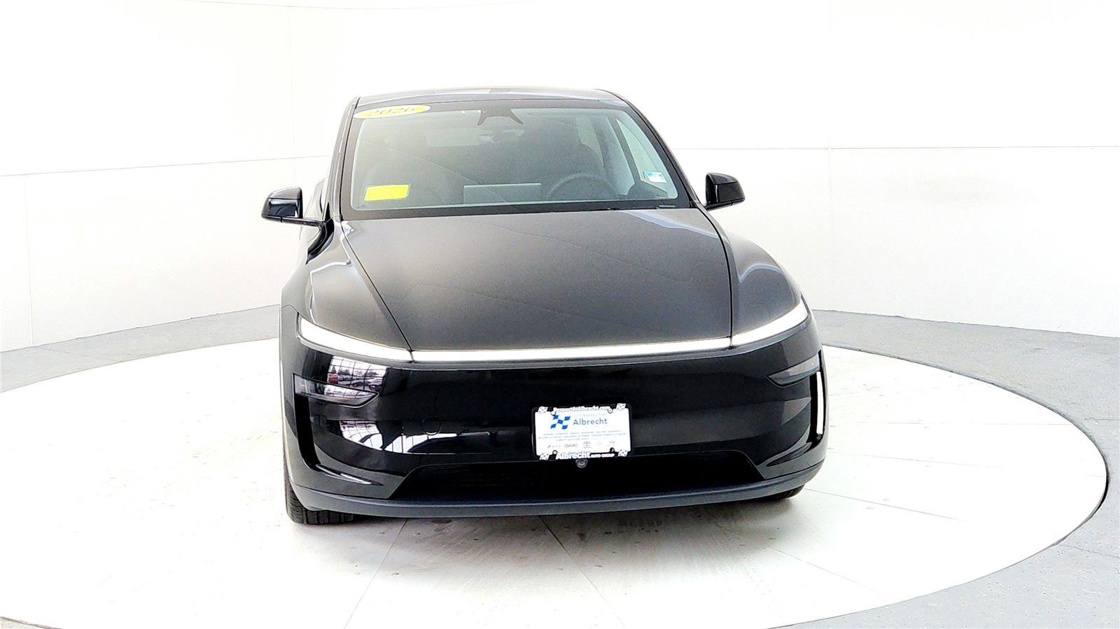 Used 2026 Tesla Model Y Long Range image 8