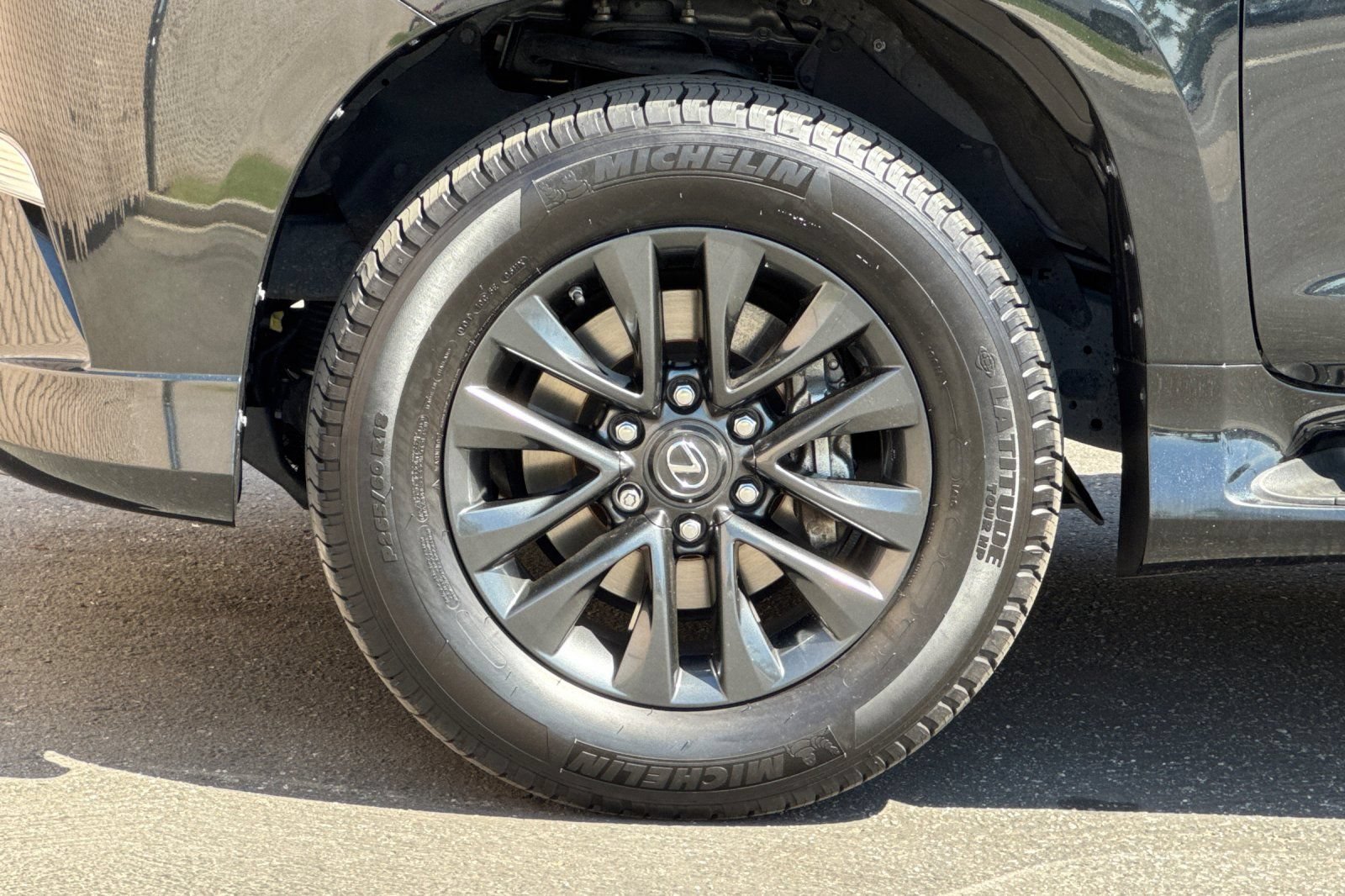 Certified 2022 Lexus GX 460 Premium w/ Premium Package AWD/4WD image 31