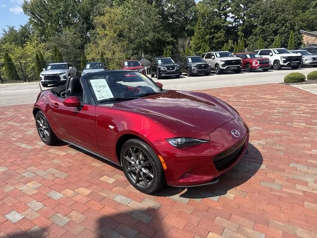 Used 2023 MAZDA MX-5 Miata Grand Touring RWD image 38