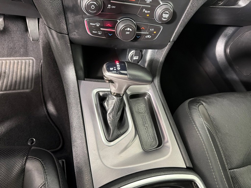 Used 2019 Dodge Charger SXT w/ Leather Interior Group image 18