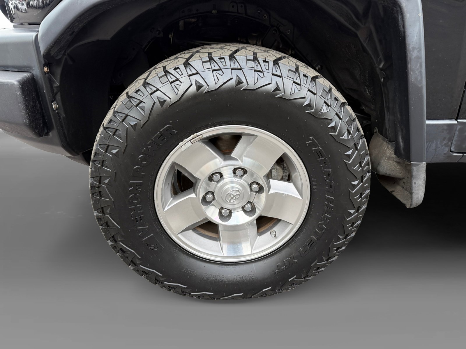 Used 2010 Toyota FJ Cruiser 4WD image 9