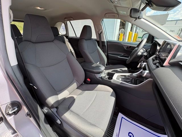 Used 2023 Toyota RAV4 LE image 26