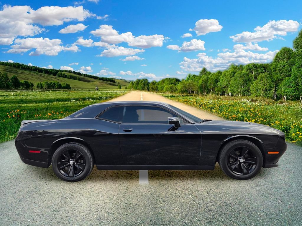 Certified 2019 Dodge Challenger SXT RWD image 7