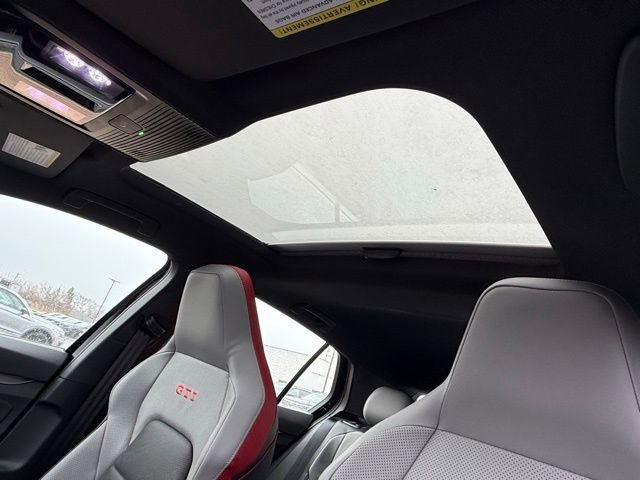 New 2026 Volkswagen GTI SE FWD image 7