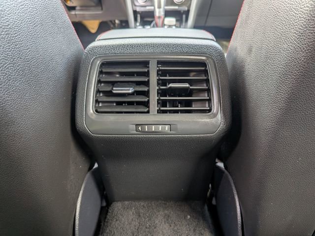 Used 2017 Volkswagen GTI SE image 14