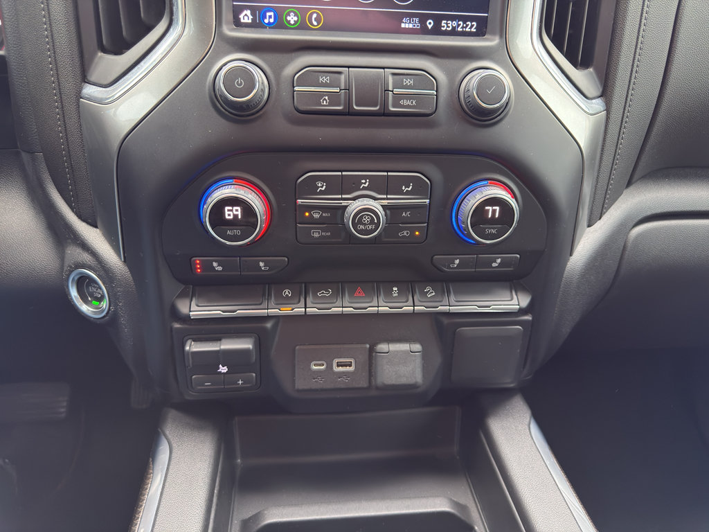 Used 2021 Chevrolet Silverado 1500 RST w/ LPO, Blackout Package AWD/4WD image 15