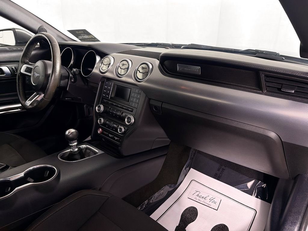 Used 2018 Ford Mustang GT RWD image 31