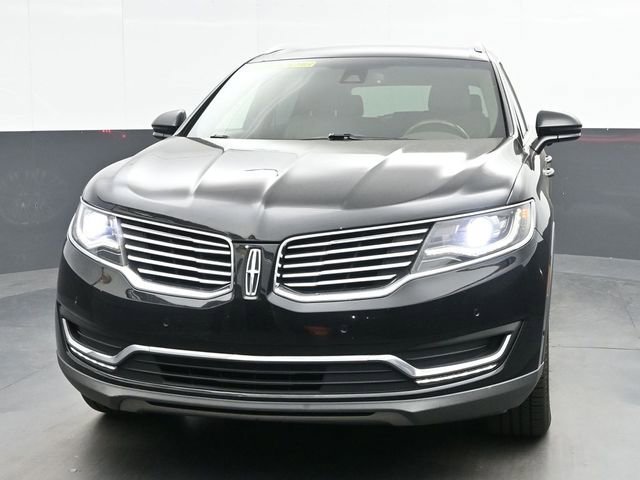 Used 2018 Lincoln MKX Reserve w/ Driver Assistance Package FWD image 3