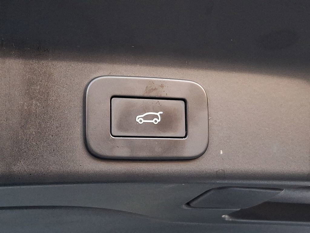 Used 2023 Jaguar F-PACE S AWD/4WD image 27