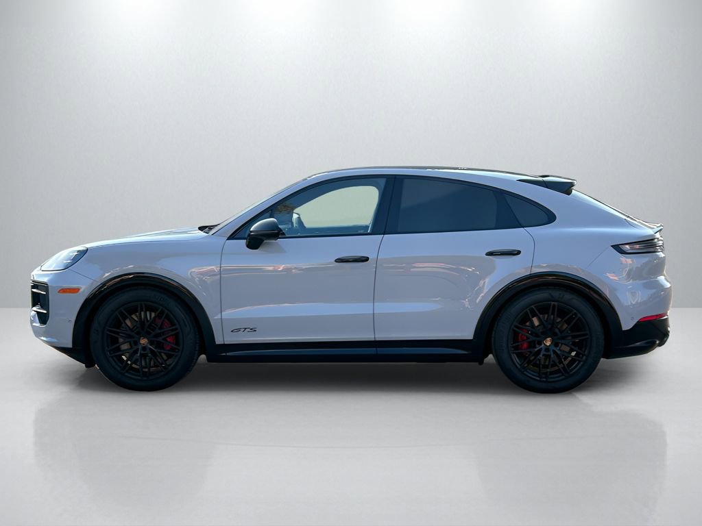 Used 2025 Porsche Cayenne GTS AWD/4WD image 8
