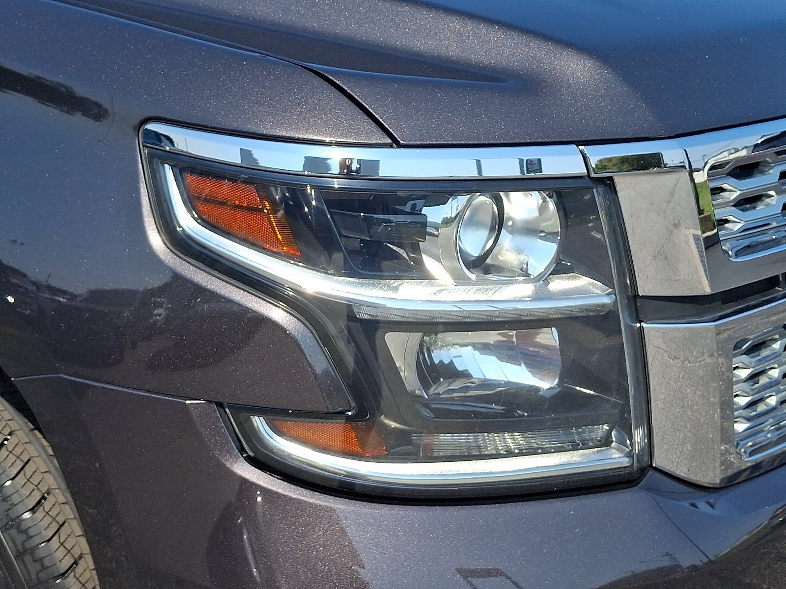 Used 2018 Chevrolet Suburban LS AWD/4WD image 9