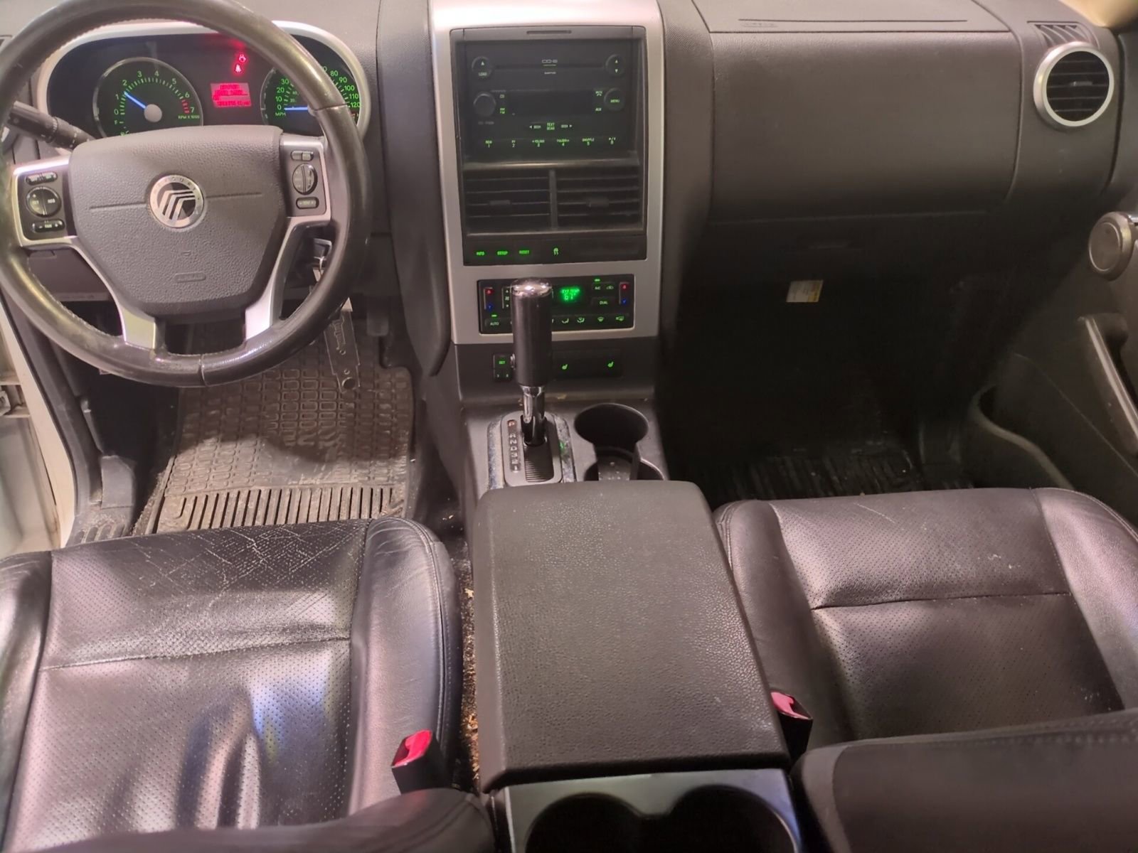Used 2006 Mercury Mountaineer Luxury image 14