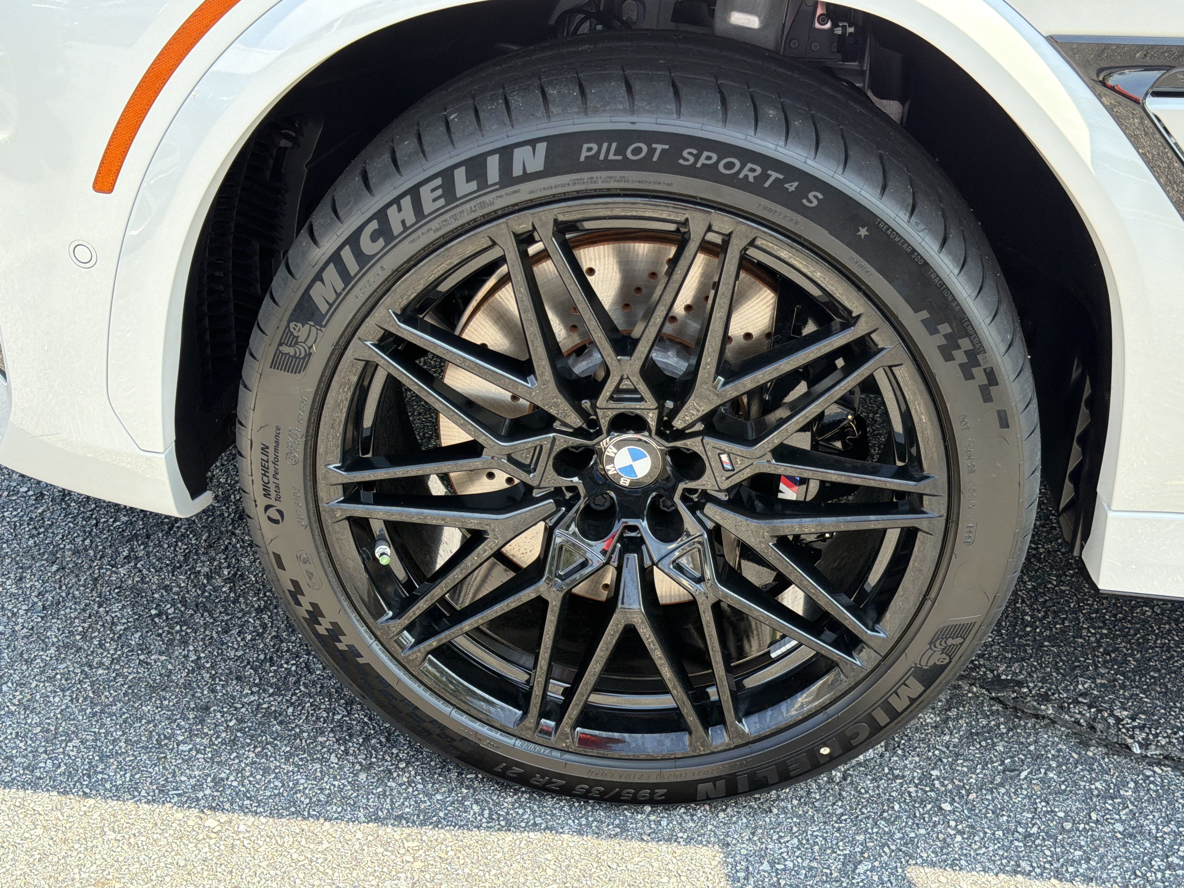 New 2027 BMW X6 M Competition w/ Executive Package AWD/4WD image 31