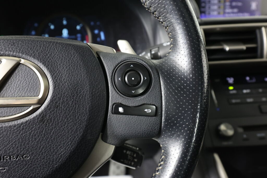 Used 2015 Lexus IS 250 w/ F-Sport Package image 33