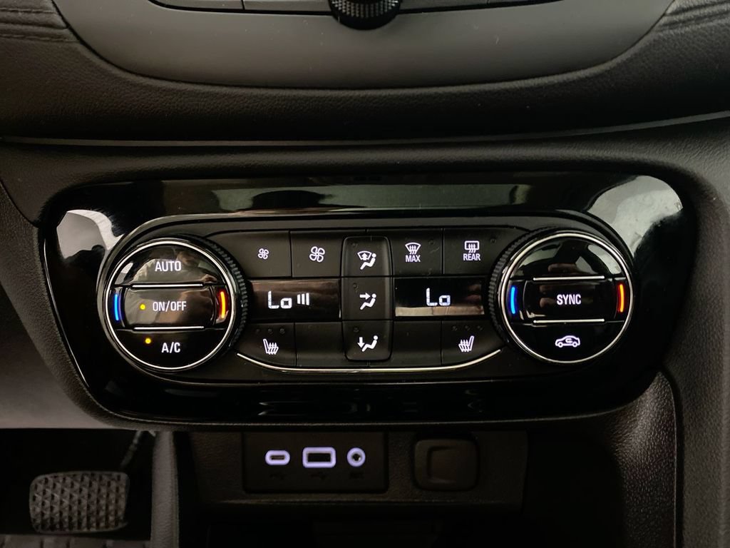Certified 2023 Buick Encore GX Select w/ Experience Buick Package FWD image 18