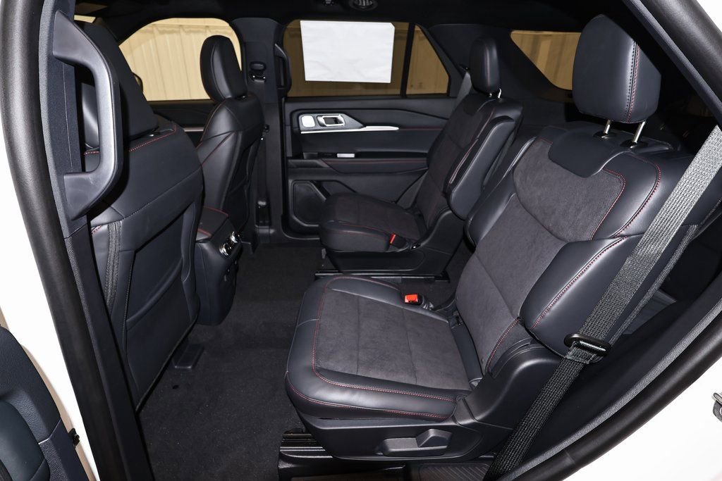 New 2026 Ford Explorer ST w/ Sun And Sound Package image 14
