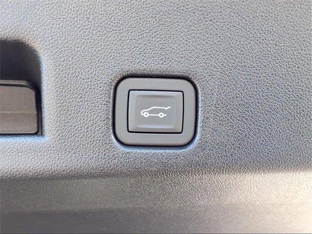 New 2026 Chevrolet Traverse LT w/ Sun and Wheel Package image 23