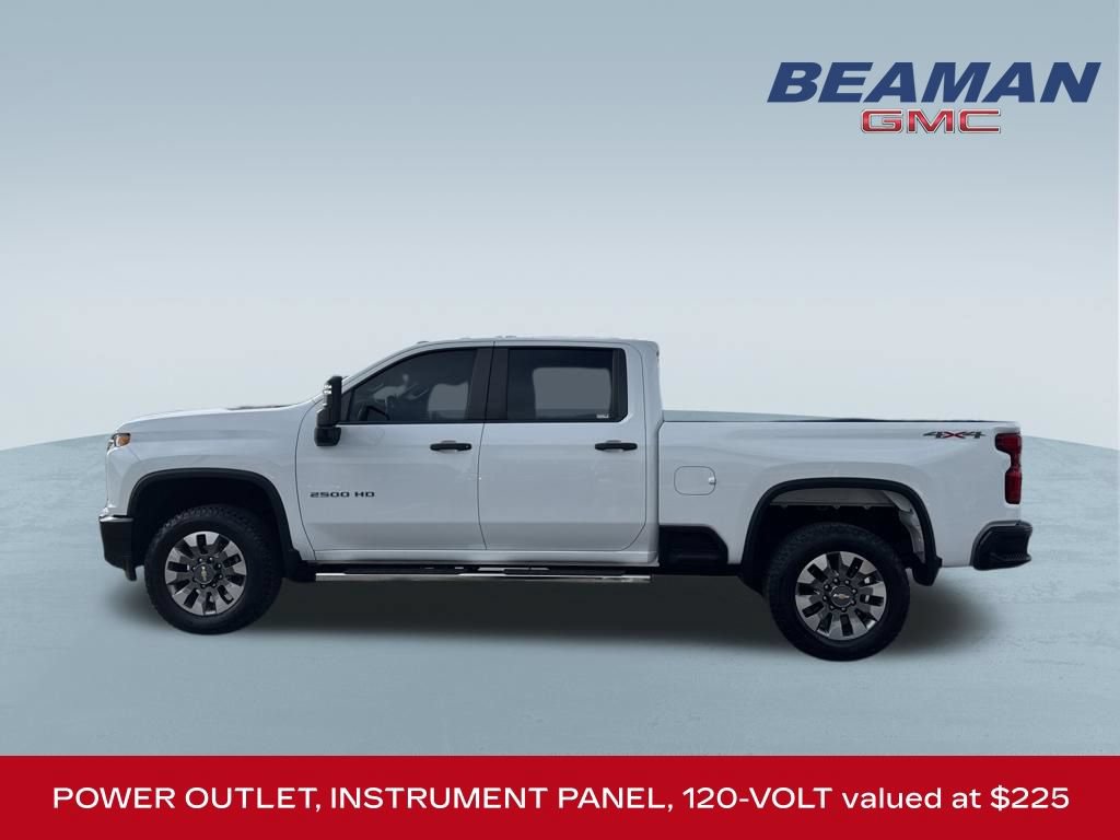 Used 2023 Chevrolet Silverado 2500 Custom w/ Custom Convenience Package AWD/4WD image 4