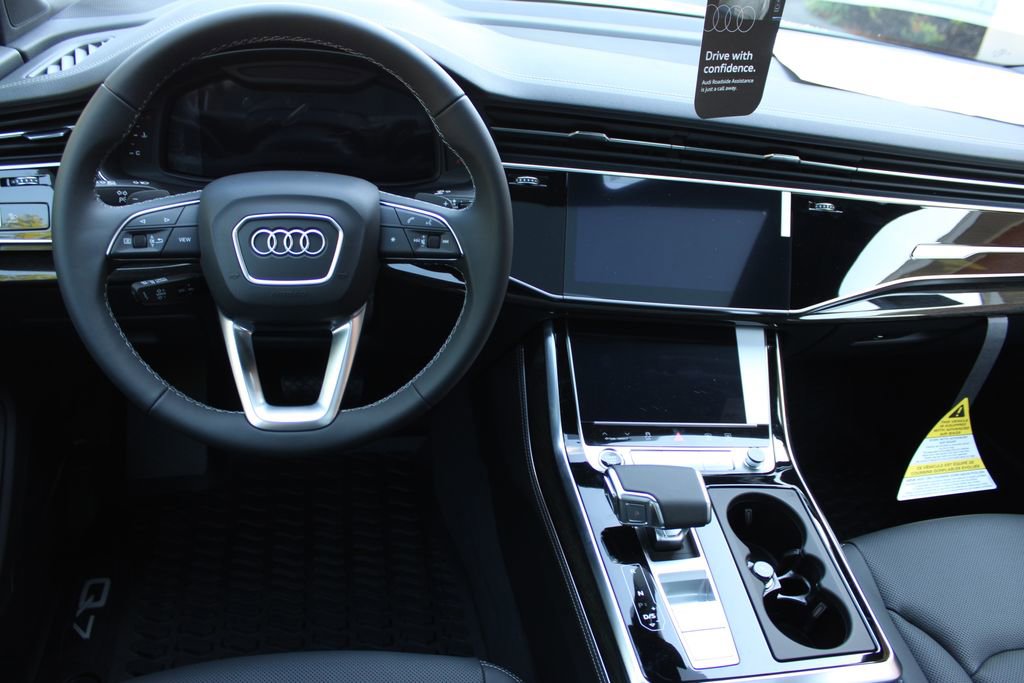 New 2025 Audi Q7 3.0T Premium Plus image 10